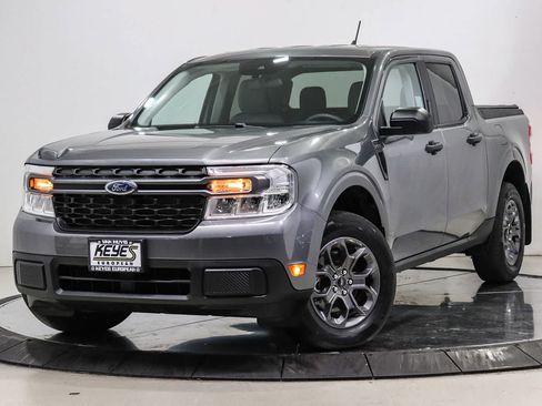 Used 2023 Ford Maverick XLT FWD image 1