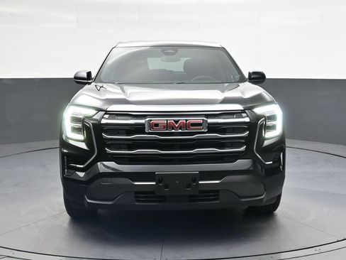 Used 2025 GMC Terrain Elevation AWD/4WD image 9