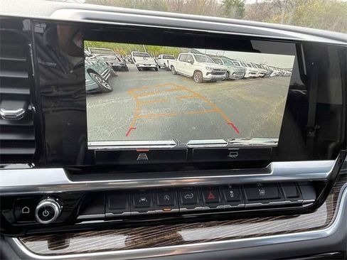 New 2026 GMC Sierra 1500 Elevation image 13