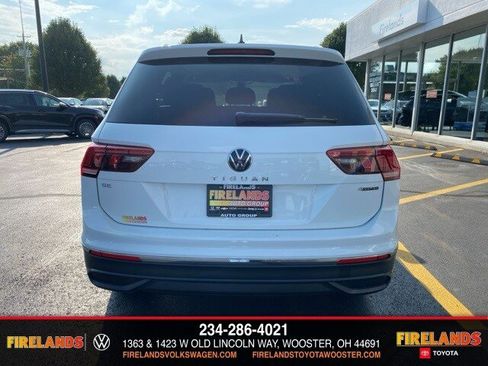 New 2024 Volkswagen Tiguan SE image 11