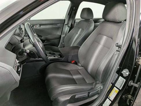 Used 2025 Honda Civic Sport image 13