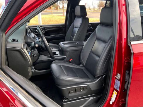 Used 2022 Chevrolet Tahoe LT w/ Luxury Package image 7