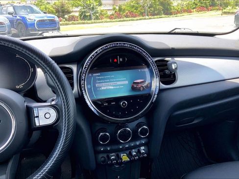 Certified 2023 MINI Cooper SE FWD image 7