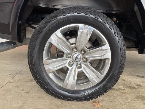 Used 2020 Ford F150 Platinum image 37