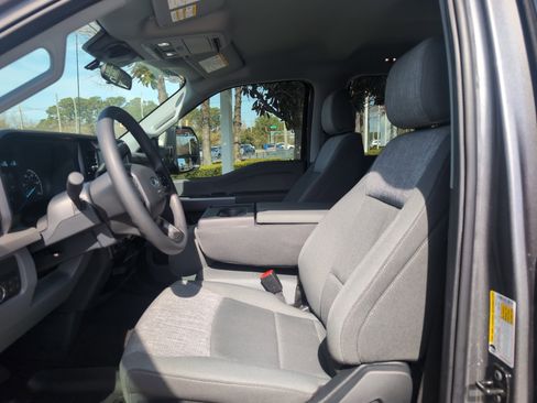 Used 2025 Ford F250 XLT w/ FX4 Off-Road Package image 16