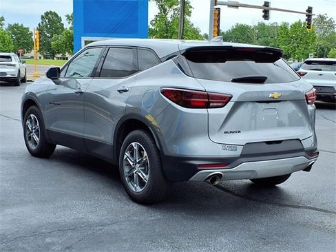 Used 2023 Chevrolet Blazer LT w/ Driver Confidence Package image 4