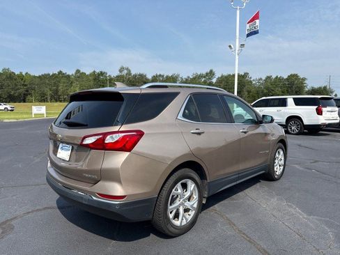 Used 2019 Chevrolet Equinox Premier FWD image 3