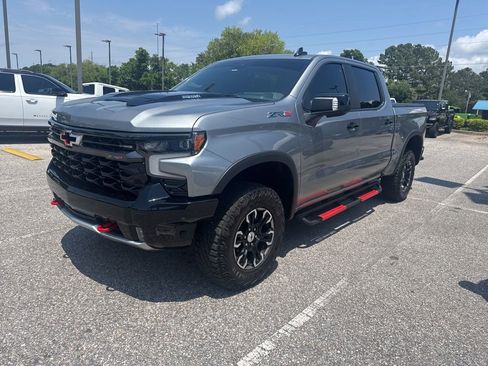 Used 2024 Chevrolet Silverado 1500 ZR2 w/ Technology Package AWD/4WD image 1