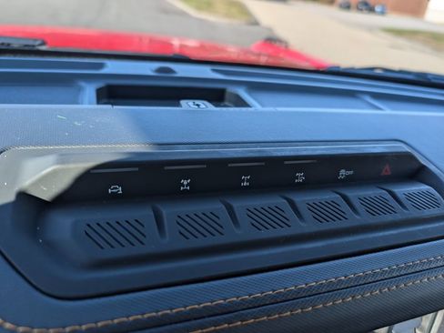 Used 2024 Ford Bronco Badlands AWD/4WD image 22