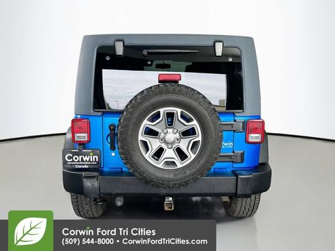 Used 2016 Jeep Wrangler Unlimited Rubicon AWD/4WD image 13