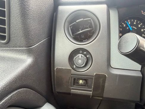 Used 2013 Ford F150 STX w/ Mid Equipment Group AWD/4WD image 16