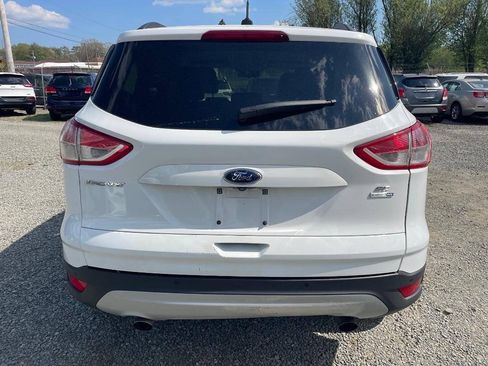 Used 2016 Ford Escape SE w/ SE Leather Comfort Package AWD/4WD image 6