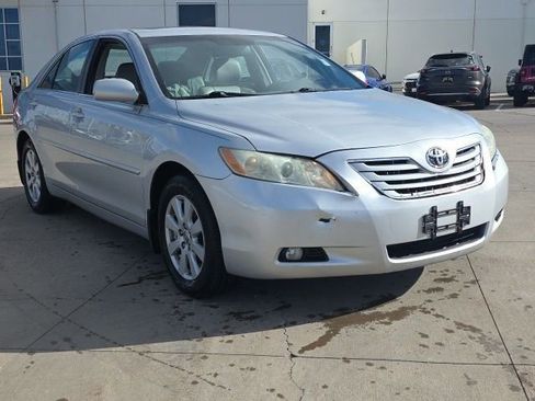 Used 2009 Toyota Camry XLE image 3
