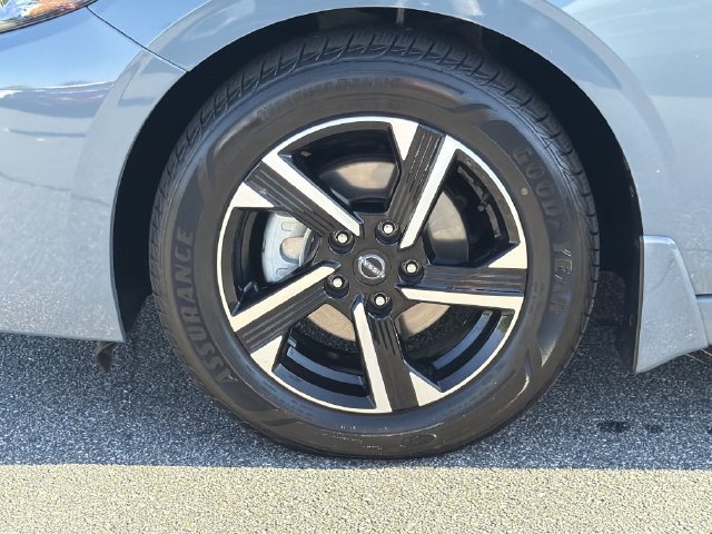 Certified 2024 Nissan Sentra SV FWD image 13