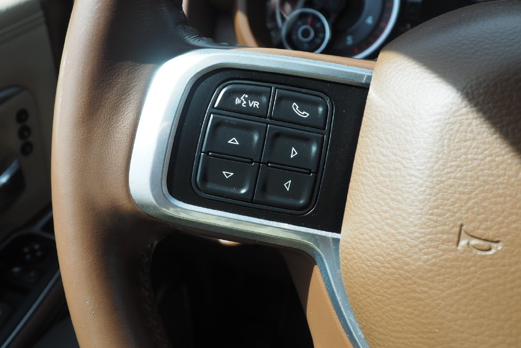 Used 2020 RAM 3500 Laramie AWD/4WD image 26