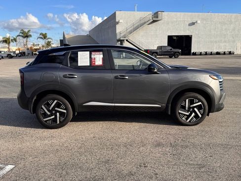 Certified 2025 Nissan Kicks SV image 9