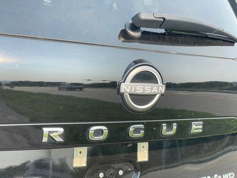 Certified 2023 Nissan Rogue SV w/ SV Premium B Package AWD/4WD image 33
