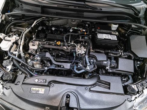Used 2024 Toyota Corolla LE FWD image 32
