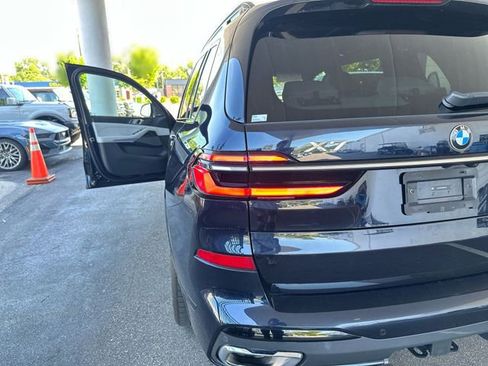 Used 2025 BMW X7 xDrive40i w/ M Sport Package AWD/4WD image 27