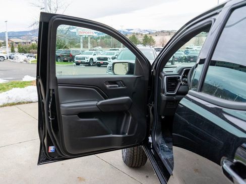 New 2026 GMC Canyon Elevation w/ Convenience Package image 16