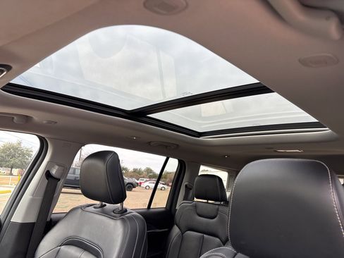 Used 2023 Jeep Grand Cherokee L Limited image 28