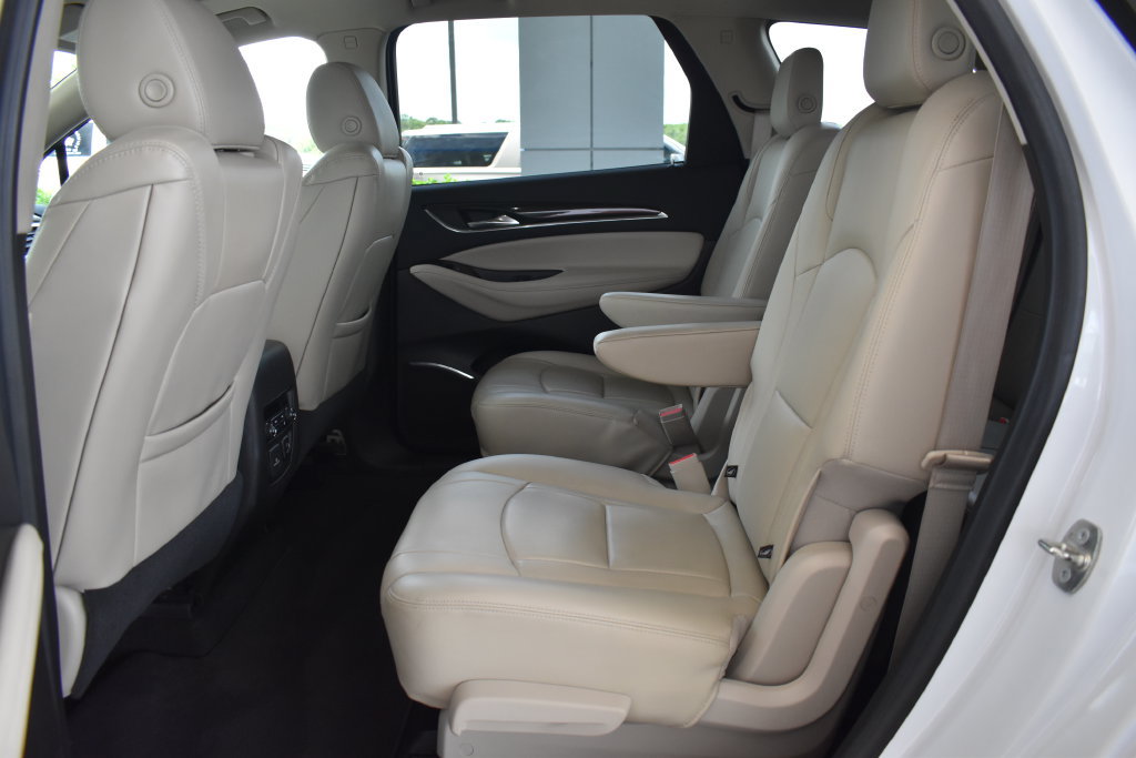 Used 2018 Buick Enclave Premium w/ Experience Buick Package FWD image 14