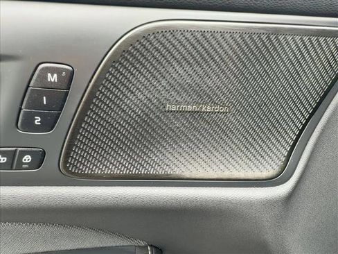 Certified 2024 Volvo S60 T8 Plus image 29