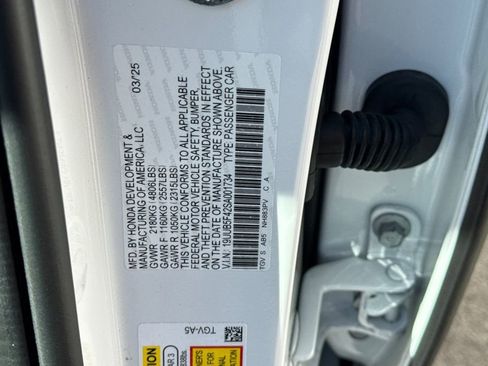 Certified 2025 Acura TLX w/ Technology Package image 38