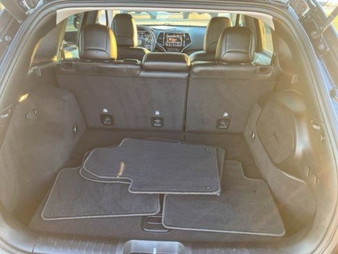 Certified 2021 Jeep Cherokee Limited w/ Elite Package image 22