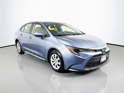 Used 2023 Toyota Corolla LE image 10