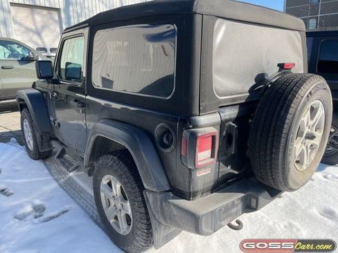 Used 2020 Jeep Wrangler Sport S image 4