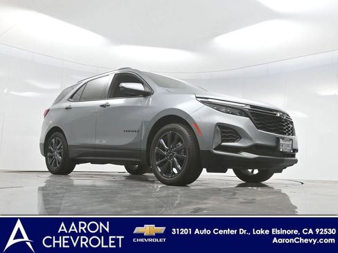Used 2024 Chevrolet Equinox RS image 2
