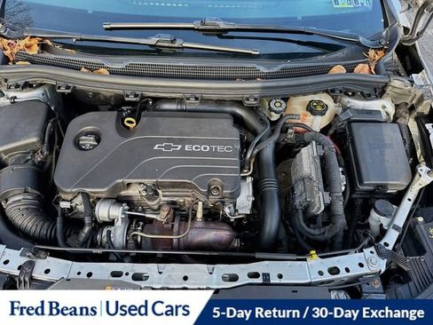 Used 2017 Chevrolet Cruze LT image 30