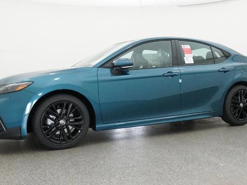 New 2026 Toyota Camry SE image 21