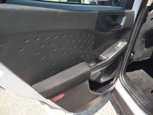 Used 2020 Ford Escape S AWD/4WD image 15