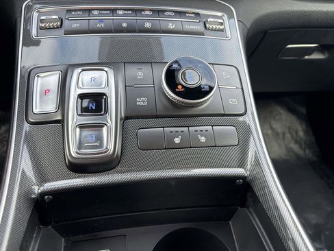 Used 2021 Hyundai Santa Fe SEL w/ Convenience Package image 25