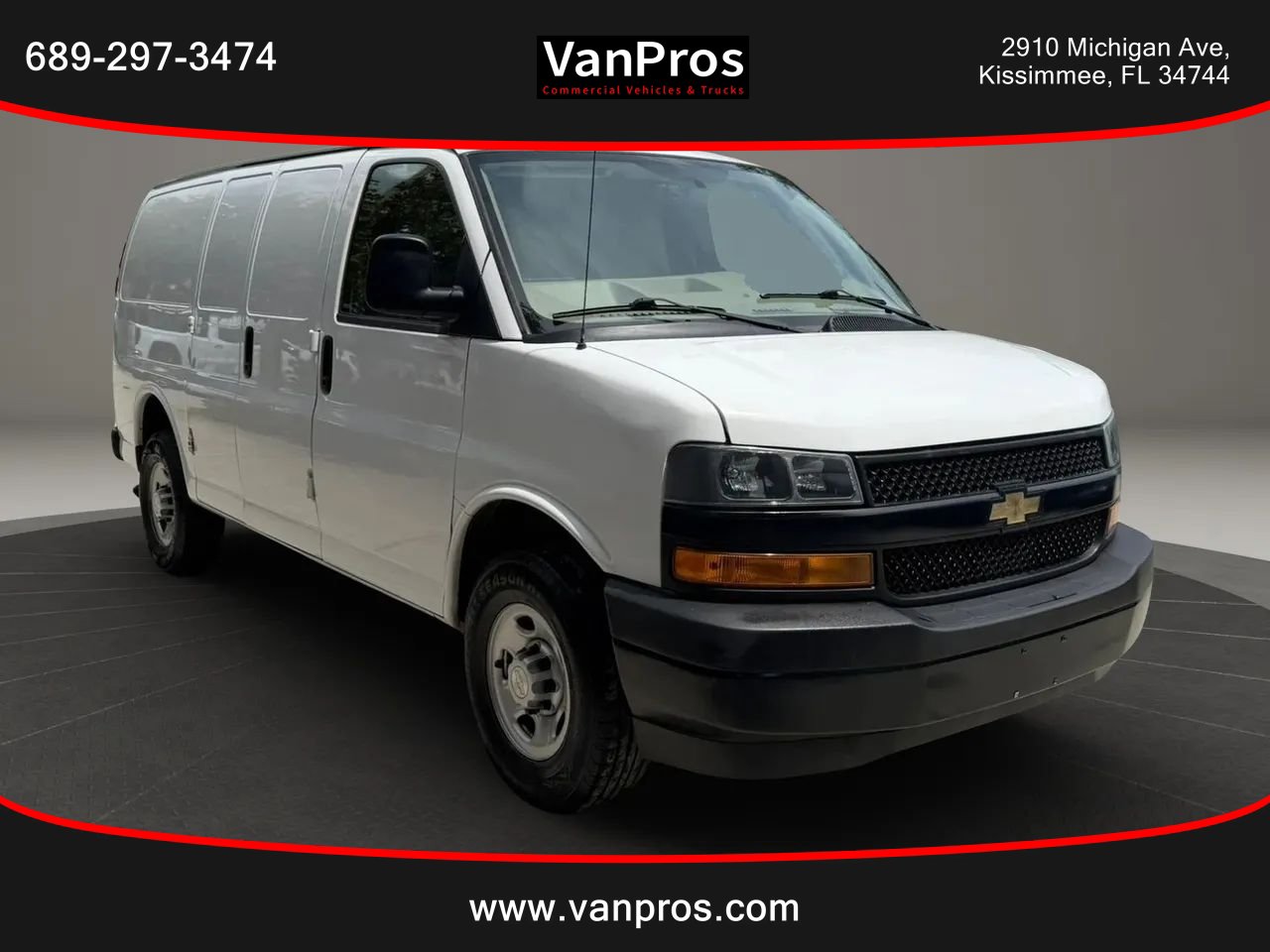 Used 2022 Chevrolet Express 2500 w/ Driver Convenience Package RWD image 6
