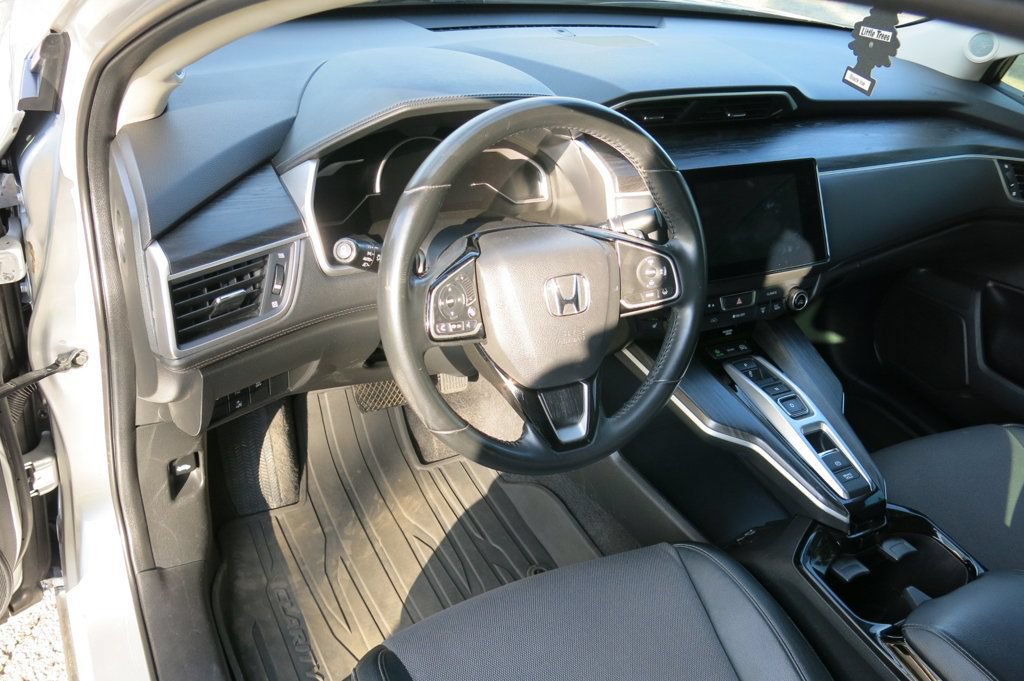Used 2021 Honda Clarity Plug-In Hybrid image 11