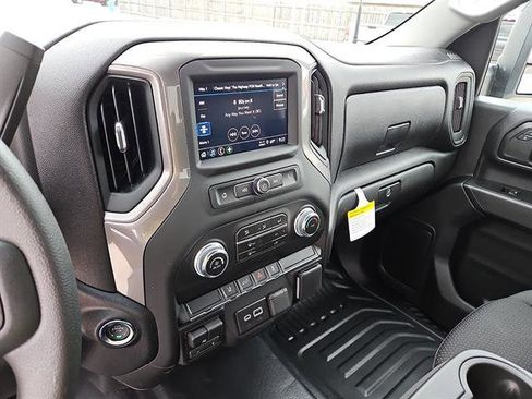 New 2026 GMC Sierra 2500 Pro w/ Convenience Package image 17