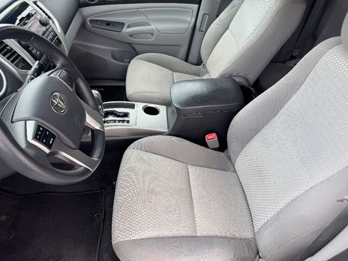 Used 2012 Toyota Tacoma 4x4 Access Cab V6 image 10