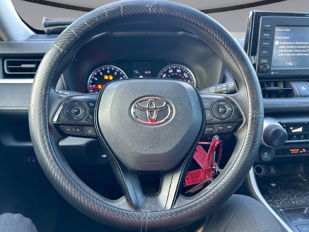 Used 2021 Toyota RAV4 LE FWD image 14