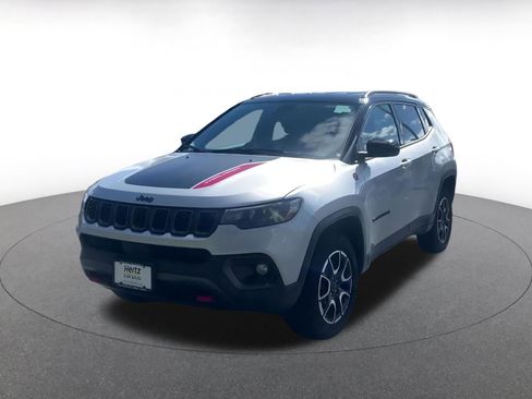 Used 2025 Jeep Compass Trailhawk w/ Trailer Tow Group image 7