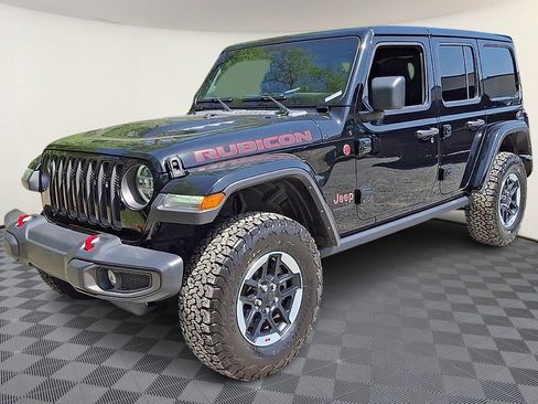 Used 2022 Jeep Wrangler Unlimited Rubicon w/ LED Lighting Group AWD/4WD image 4