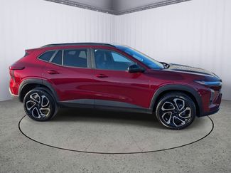 Certified 2025 Chevrolet Trax RS w/ Driver Confidence Package video 2