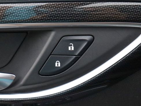 Used 2021 Buick Envision Essence w/ Technology Package I image 15