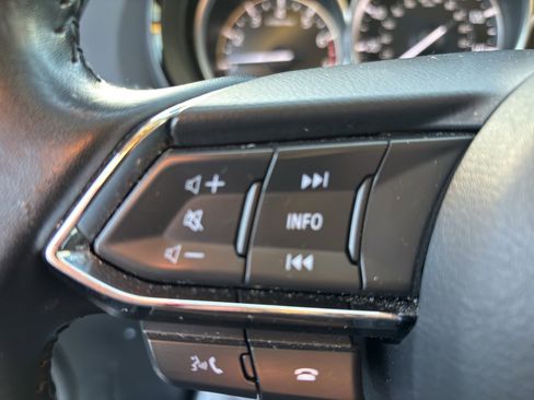 Used 2022 MAZDA CX-9 Touring image 9