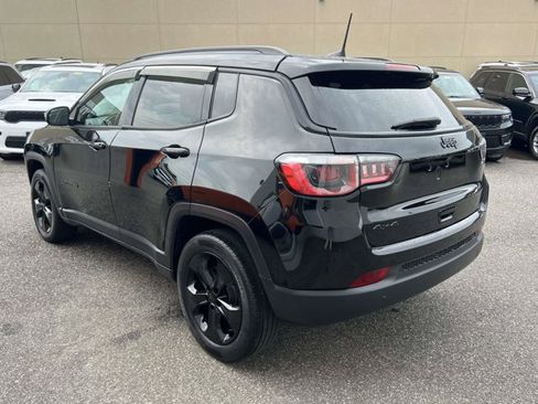 Used 2018 Jeep Compass Latitude w/ Popular Equipment Group AWD/4WD image 6