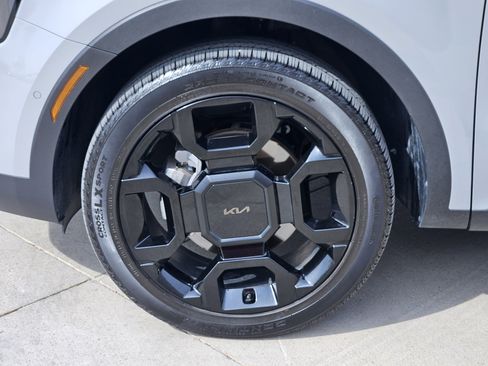 Used 2025 Kia Sorento SX Prestige image 11