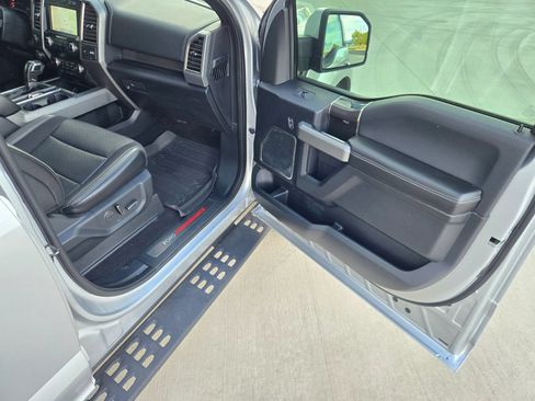 Used 2019 Ford F150 Raptor w/ Equipment Group 802A Luxury AWD/4WD image 17