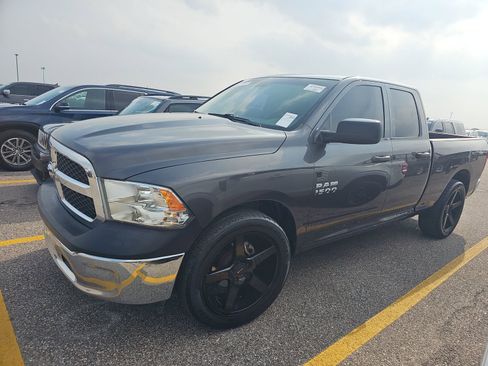 Used 2018 RAM 1500 Tradesman w/ Chrome Appearance Group image 2